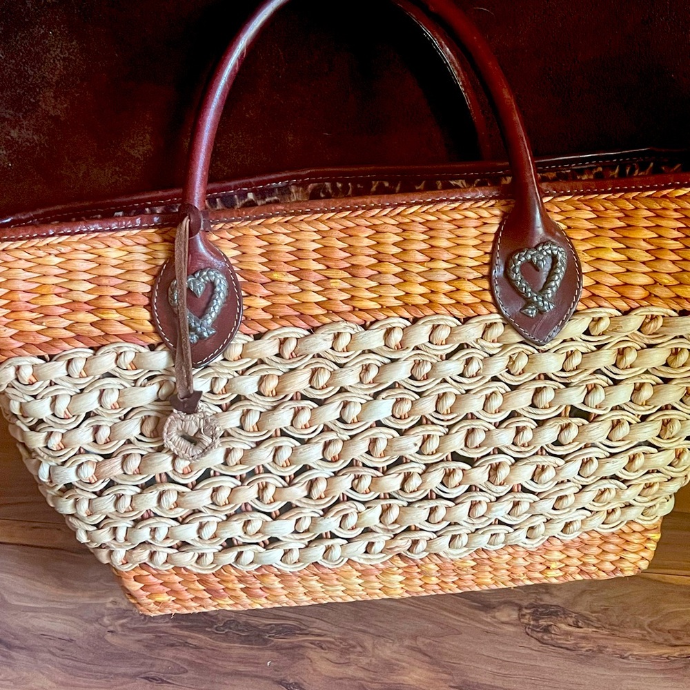 Brighton woven straw Rafia purse with leather handles 18” wide x 10” tall $40obo